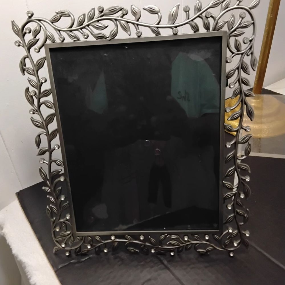 Michaels Gray Leaf Pattern Frame
